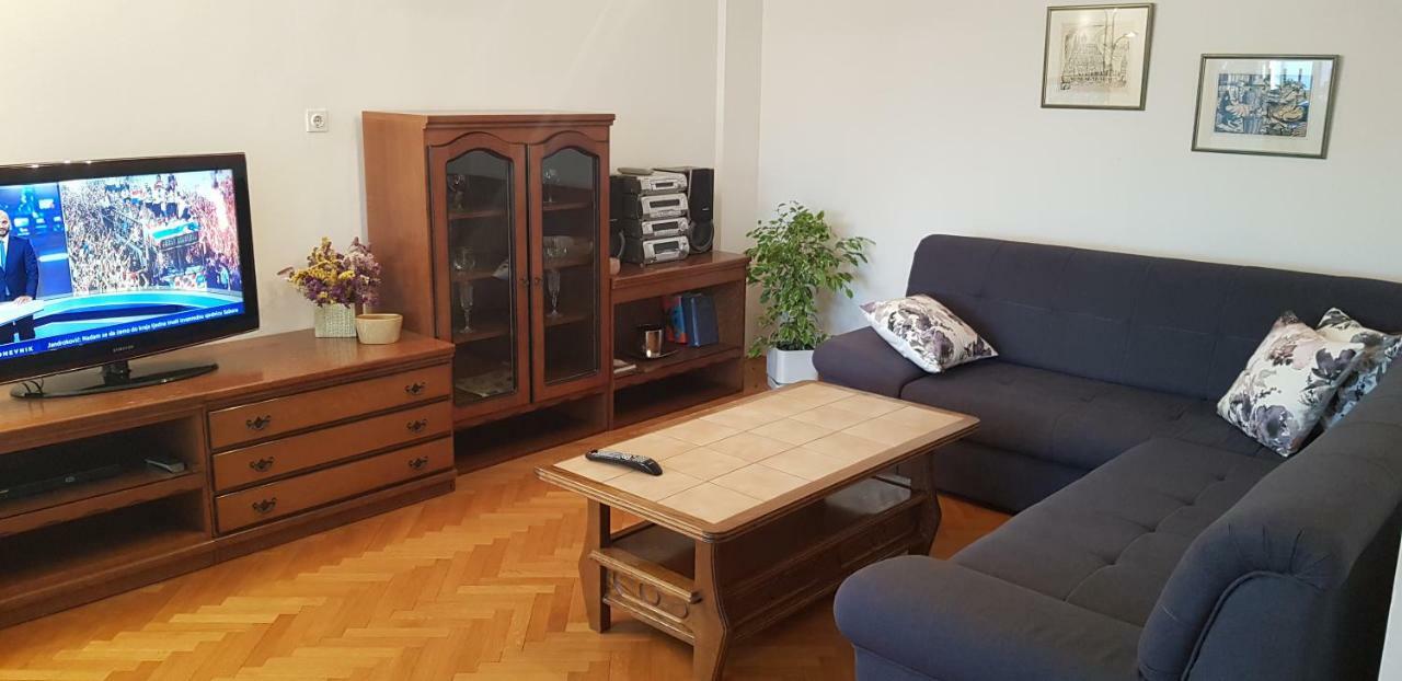 Apartman "Lara" 普洛切 外观 照片